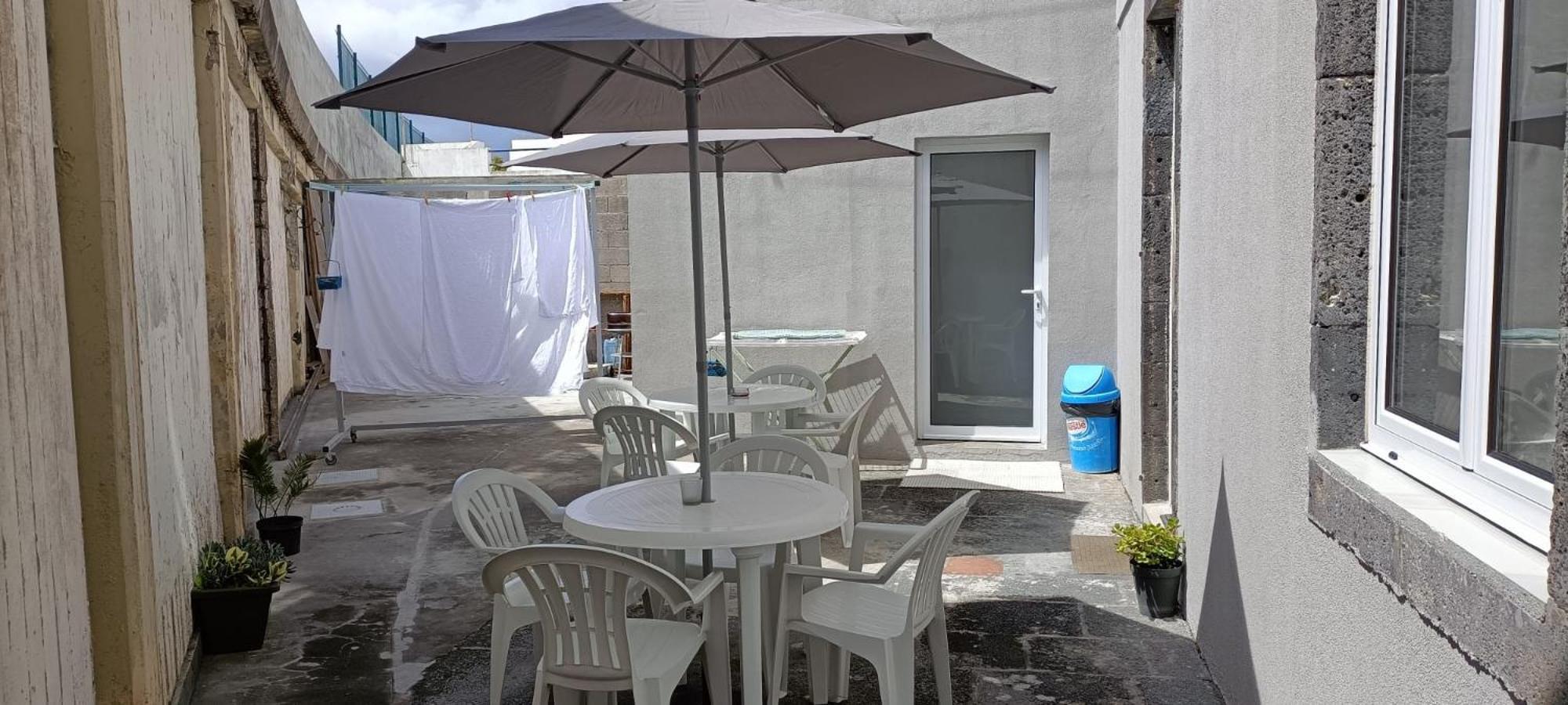 Seaside House Hotel ปอนตาเดลกาดา ภายนอก รูปภาพ
