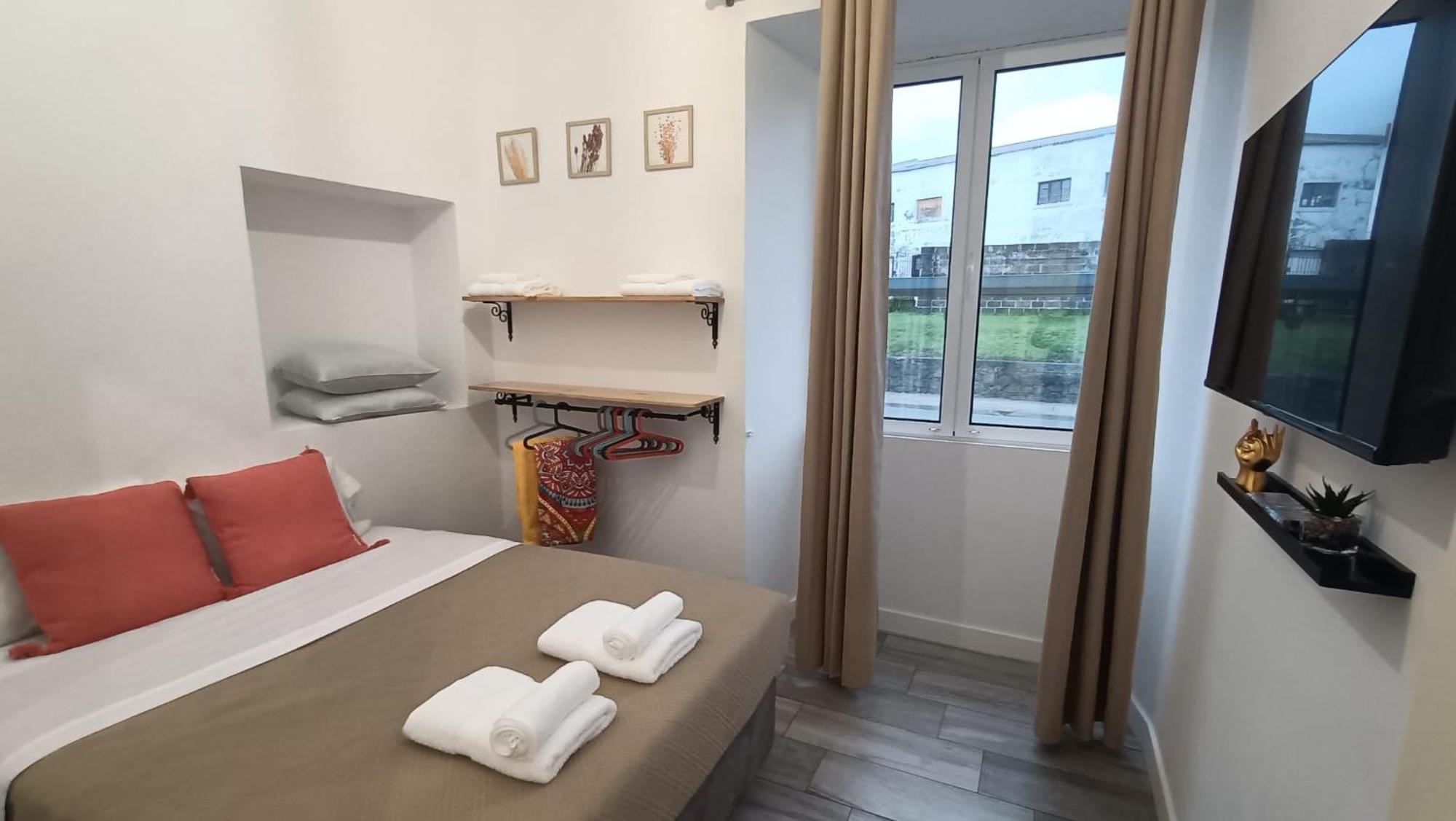 Seaside House Hotel ปอนตาเดลกาดา ภายนอก รูปภาพ